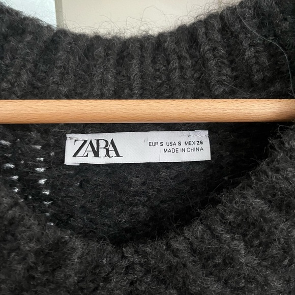 Zara size small wool/knit cropped sweater vest - Picture 3 of 3